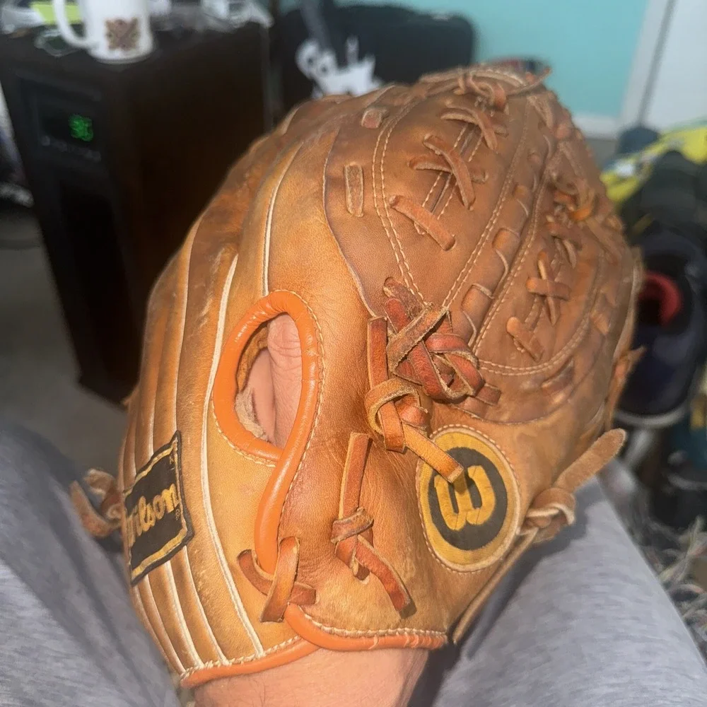 VINTAGE BRUCE SUTTER‎ WILSON A2245 BASEBALL GLOVE MITT